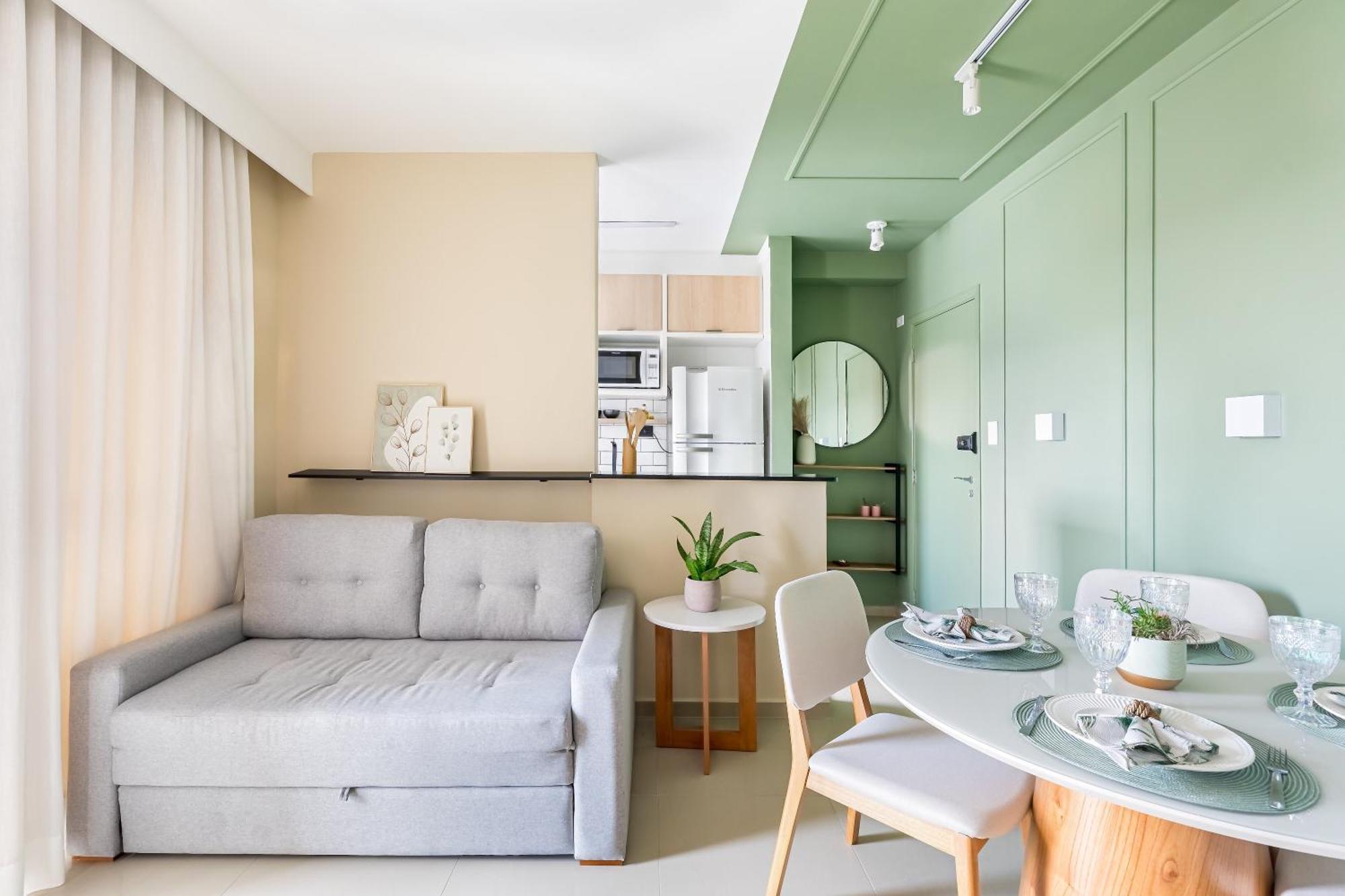 Apartment Em